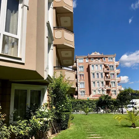 Menada In Dawn Park Delux Apartment
